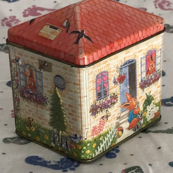 Collectible Candy Tin once Filled with Hard Candies - Picture 9 of 13